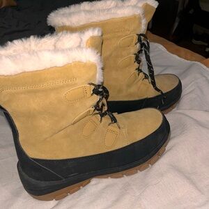Women’s winter boots